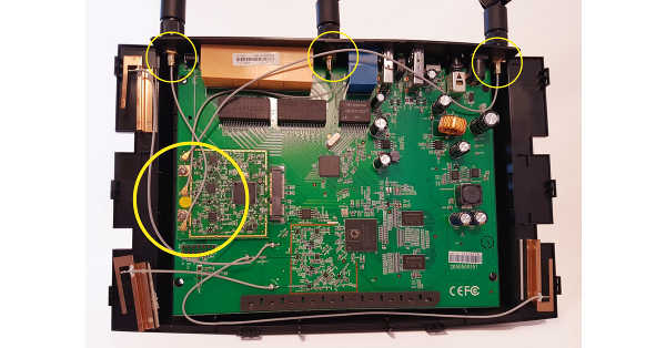 Wi-Fi device with external antennas attached with cables to the card.